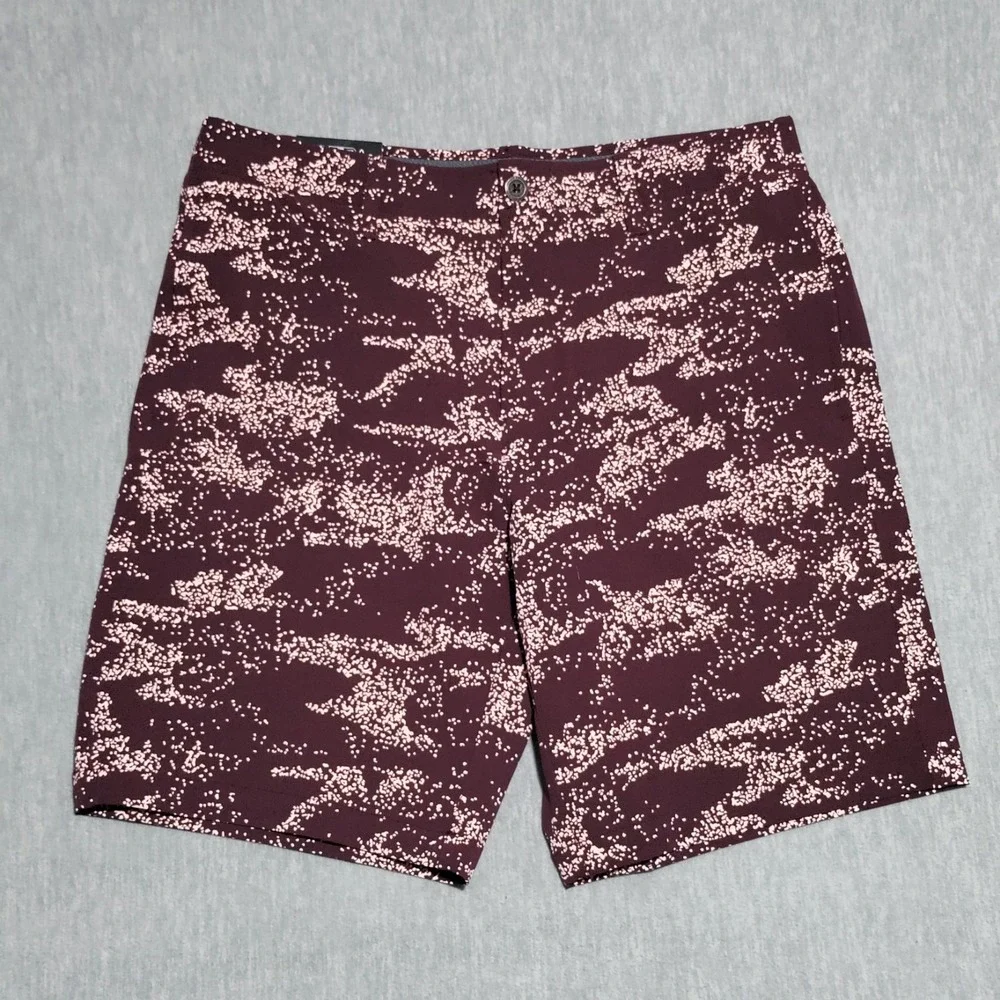 Under Armour UA Golf Shorts Mens 34 Burgundy Printed 10